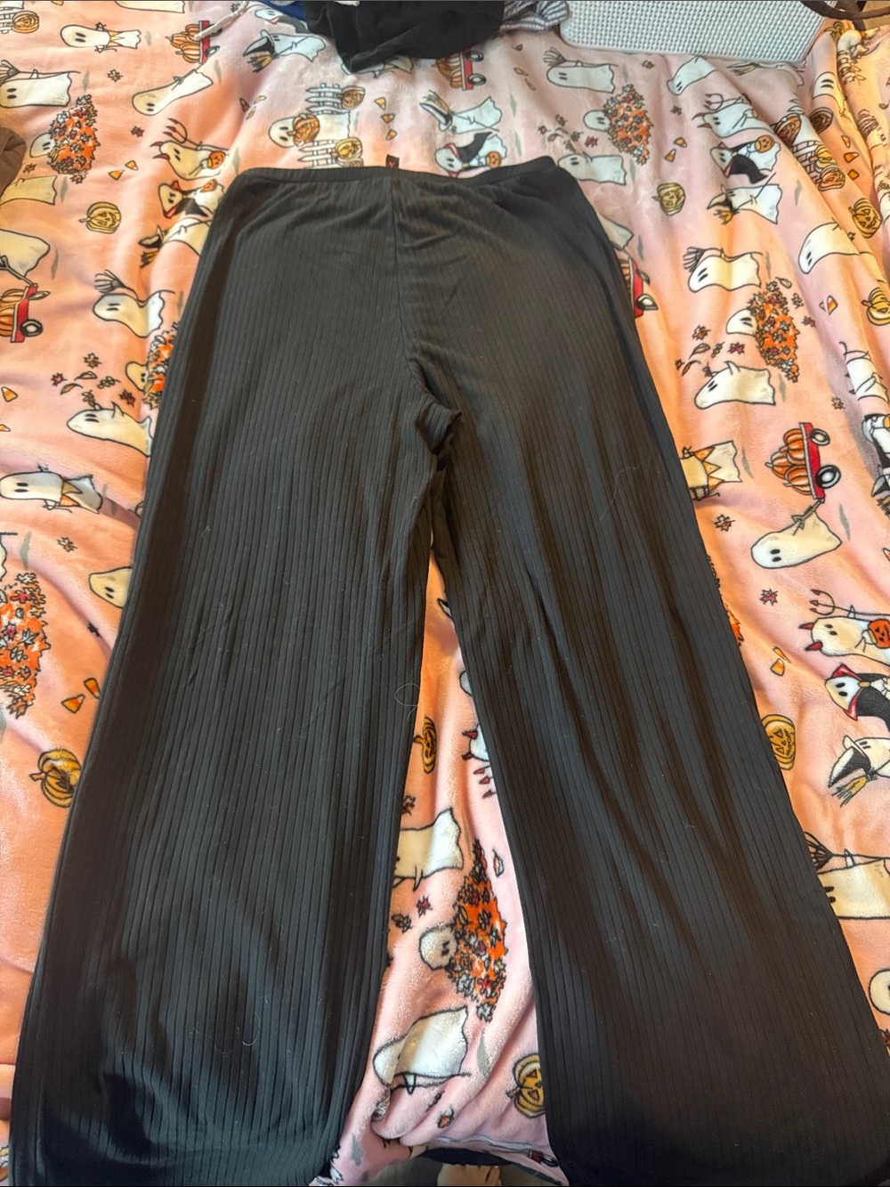 La SENZA Black Wide-Leg Pleated Palazzo Pants - Picture 2 of 2